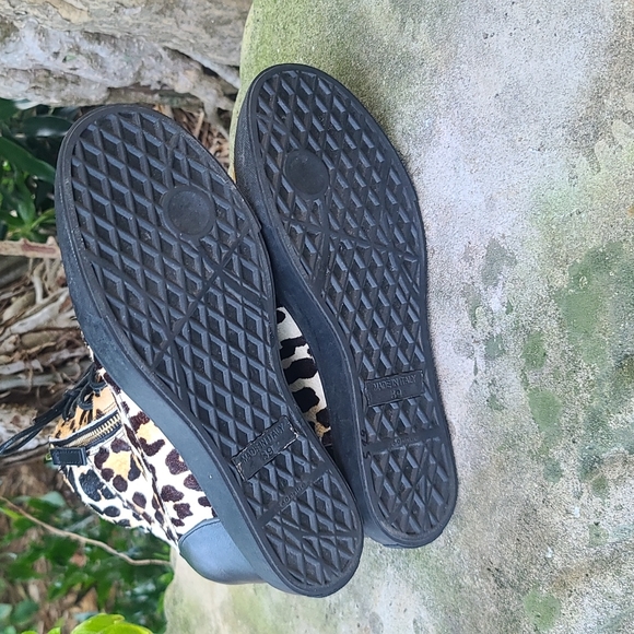 Giuseppe Zanotti Leopard-Print Calf Hair Wedge Sneaker Size 39 EUC - Picture 6 of 16